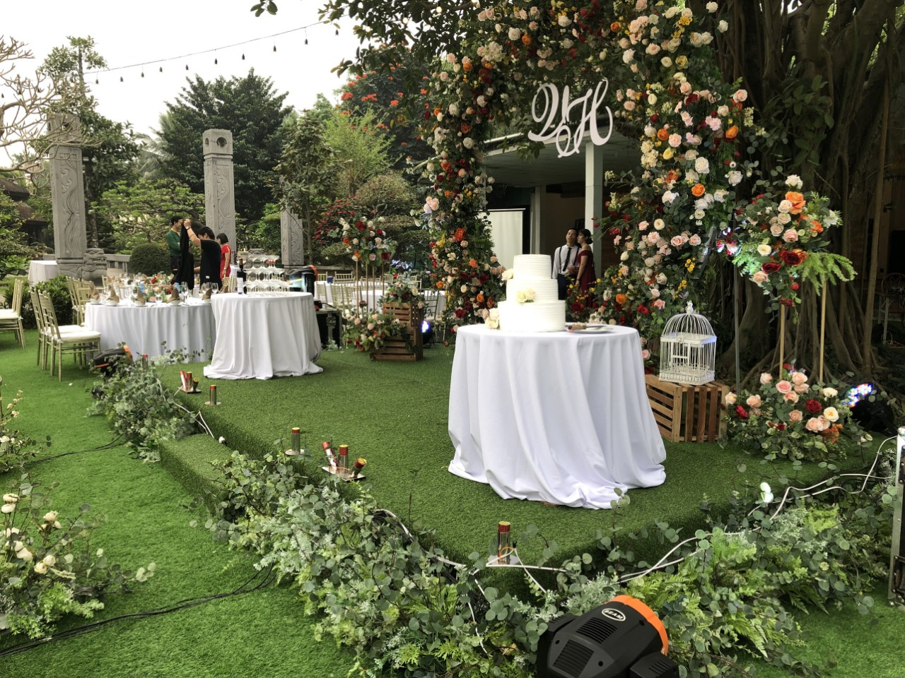 Đám cưới hai bạn Việt - Hương