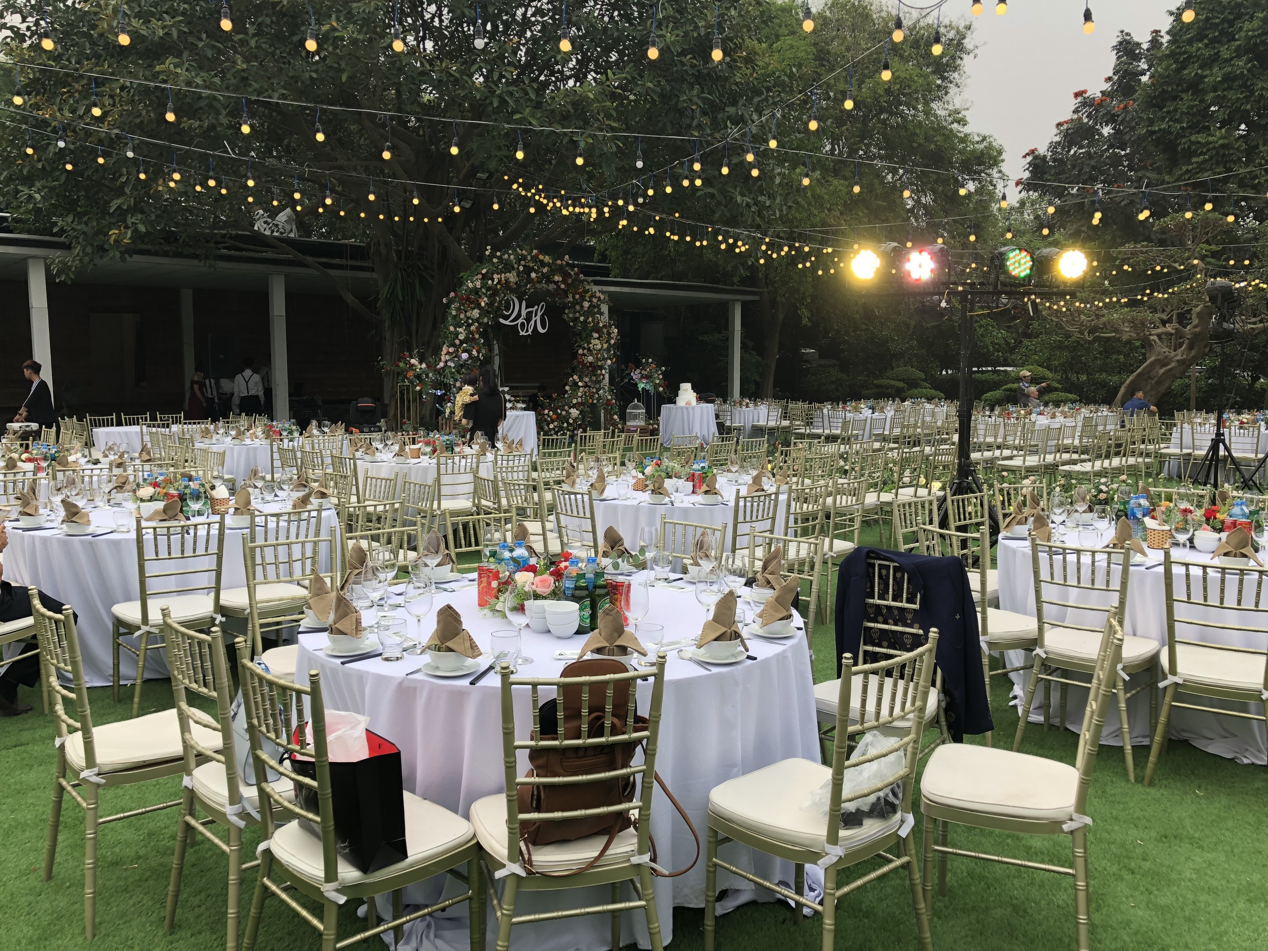 Đám cưới hai bạn Việt - Hương