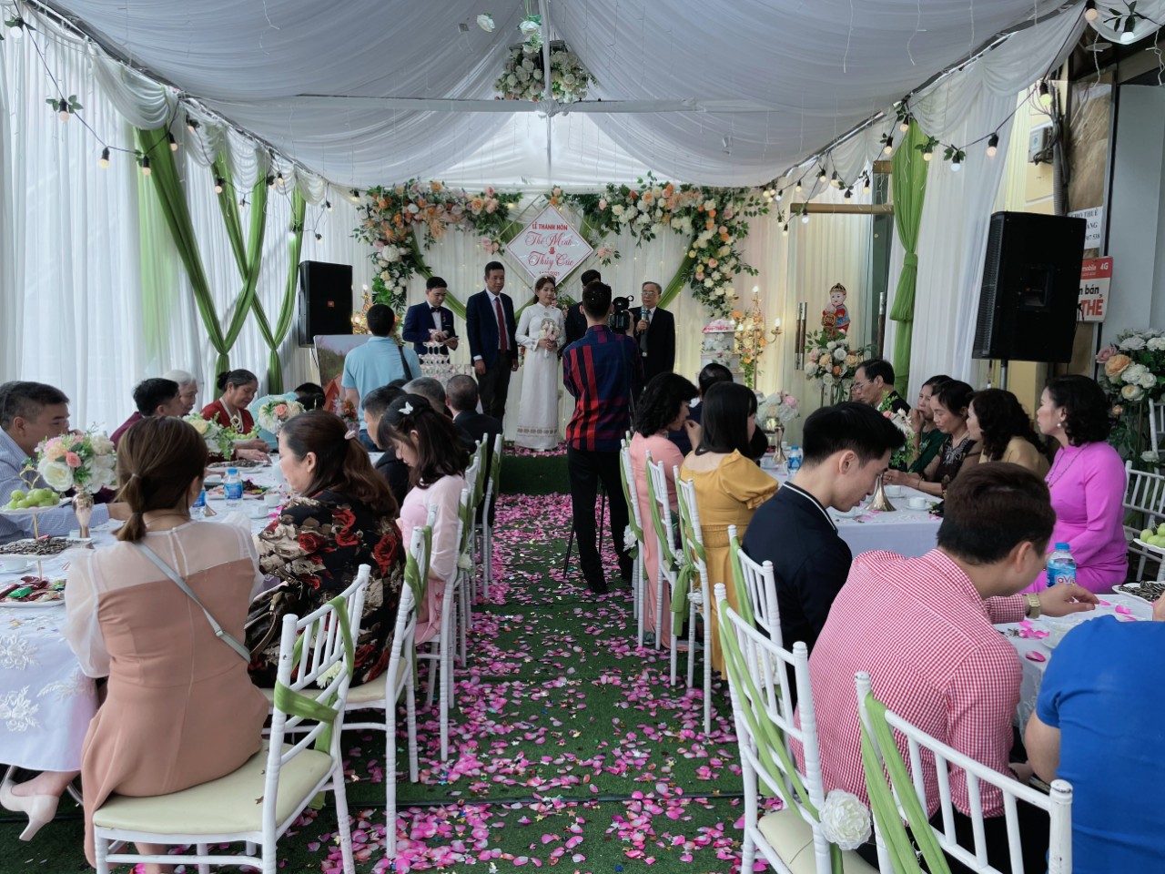 Đám cưới hai bạn Minh Cúc