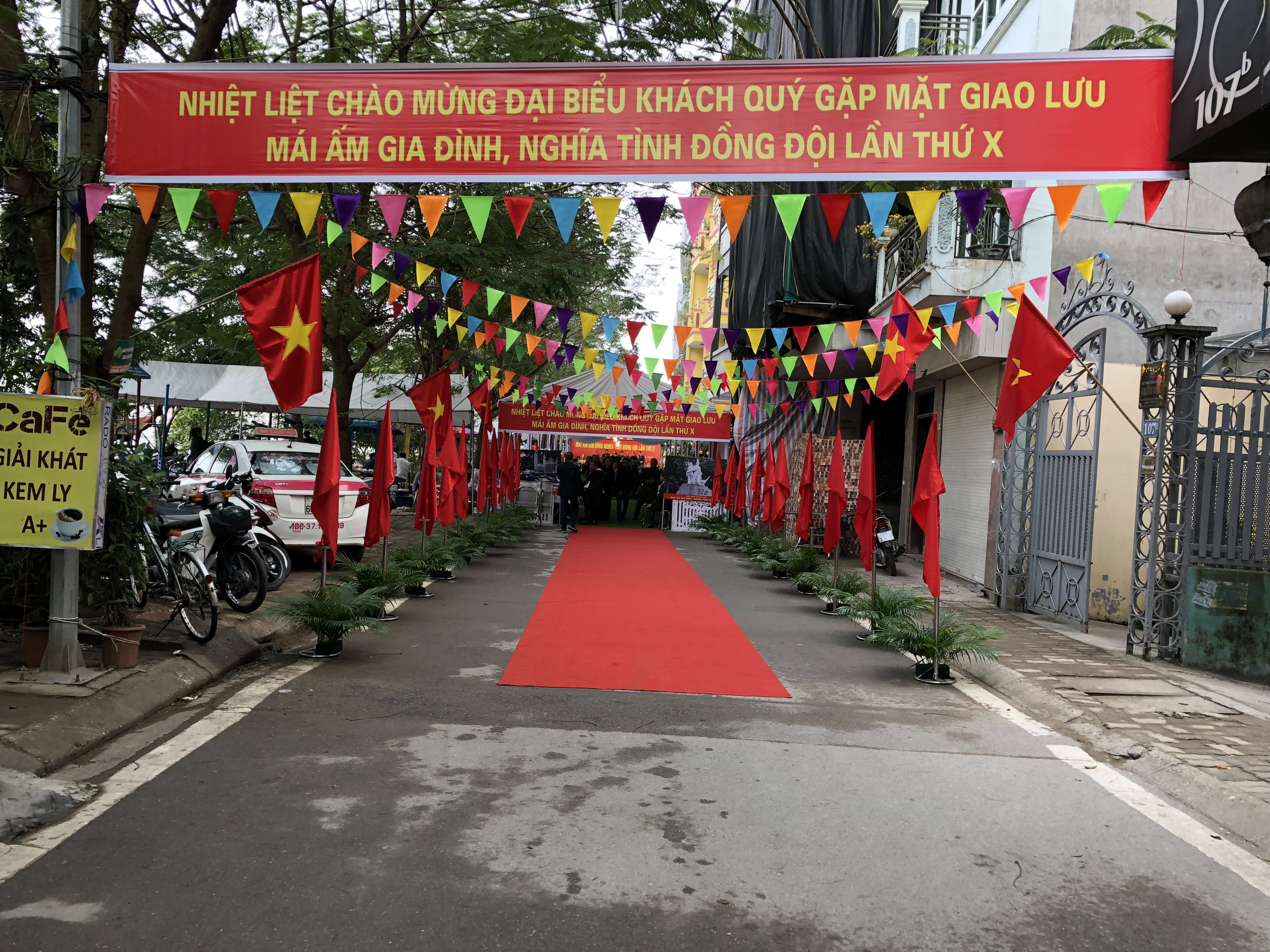 Tổng hợp một số sự kiện khai trương gặp mặt